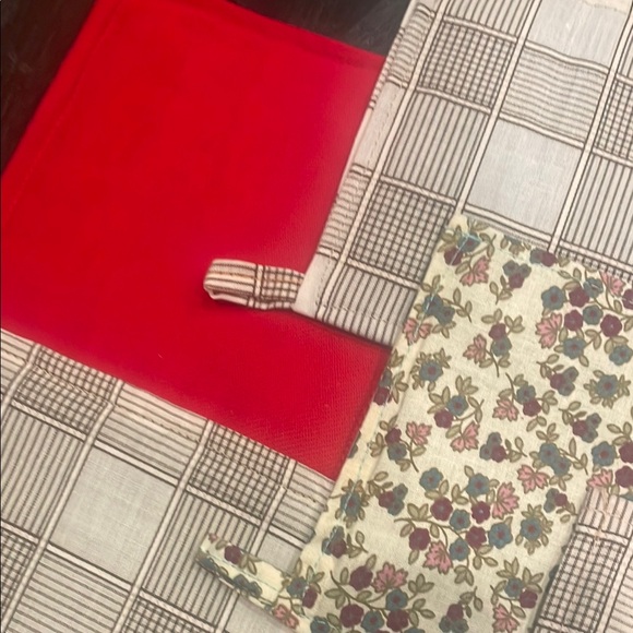 Set of 5 Patterned Fabric handmade hot pads - Picture 2 of 2